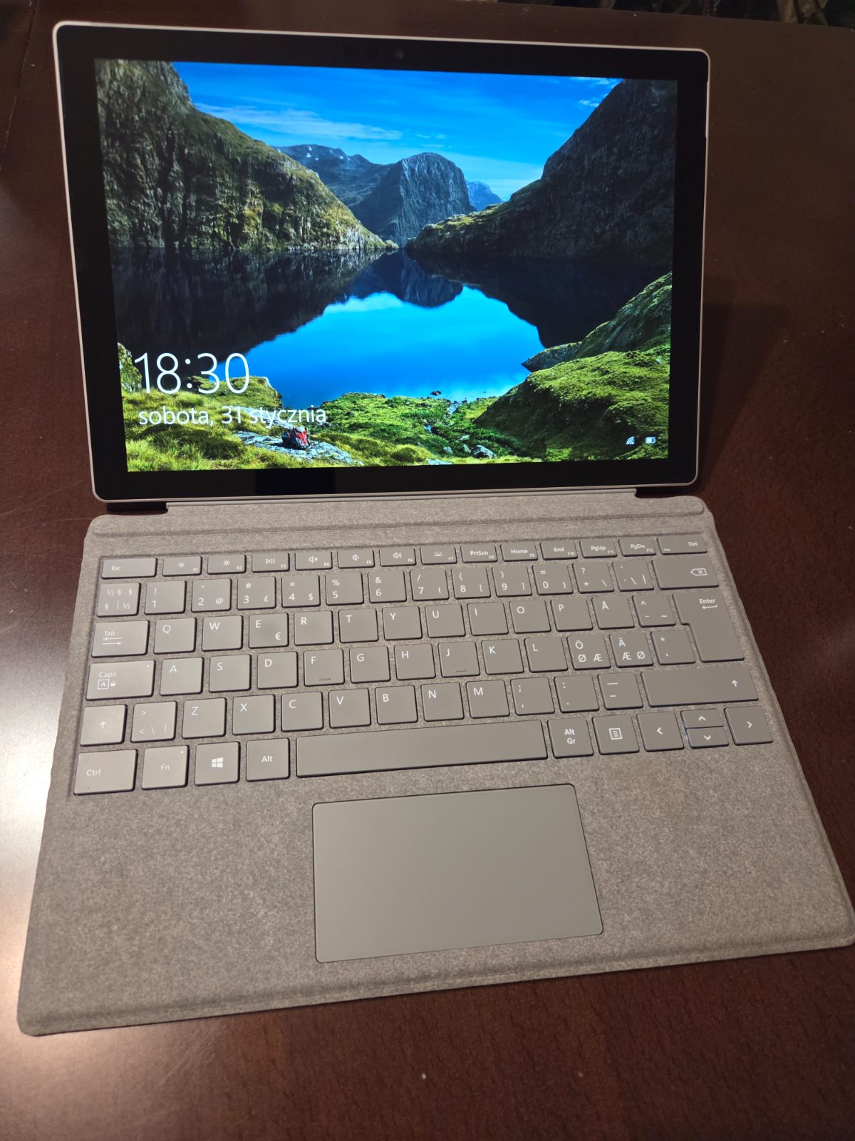 Microsoft Surface 8 - bilde 4
